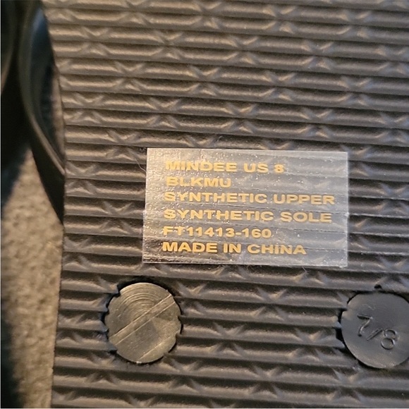 Bebe pave’ striped colorful flip flops NWOT - Picture 4 of 5